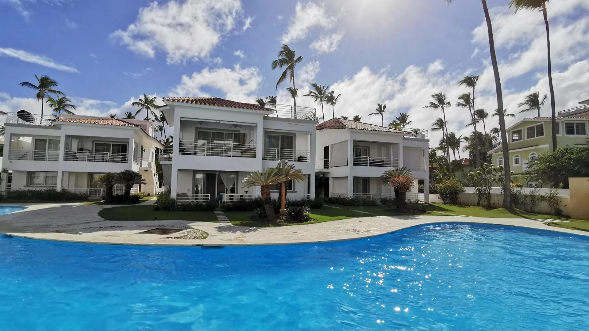 Caribbean Oasis - Villas And Apartments - Playa Los Corales Punta Cana