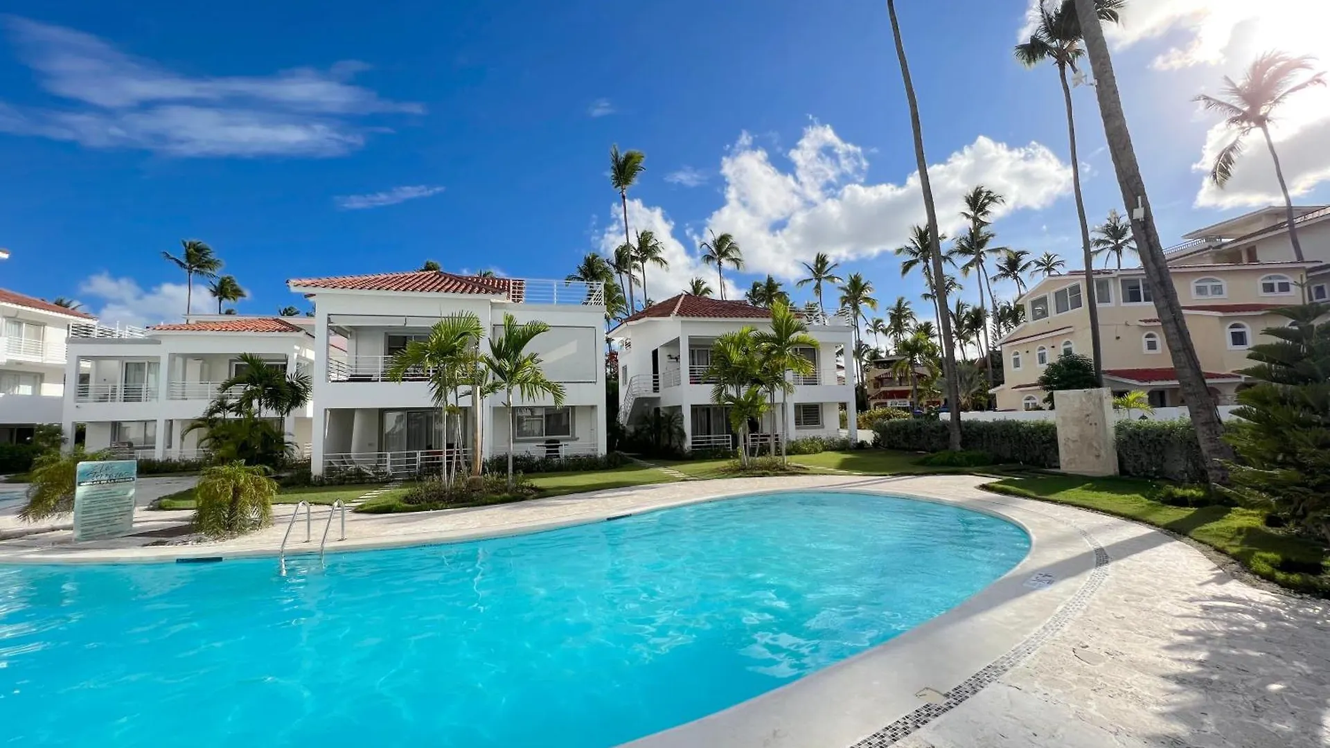Caribbean Oasis - Villas And Apartments - Playa Los Corales Punta Cana 5*,