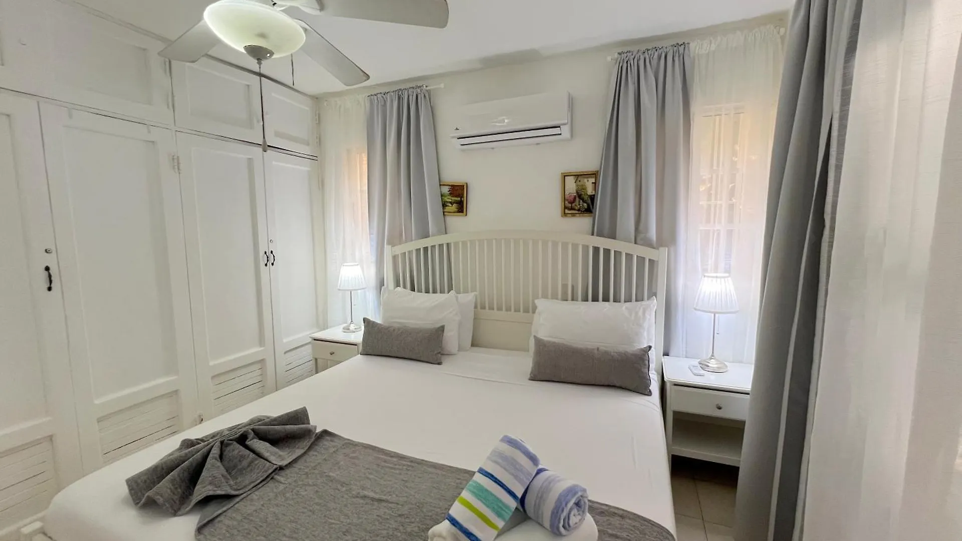 Hotel Caribbean Oasis - Villas And Apartments - Playa Los Corales Punta Cana