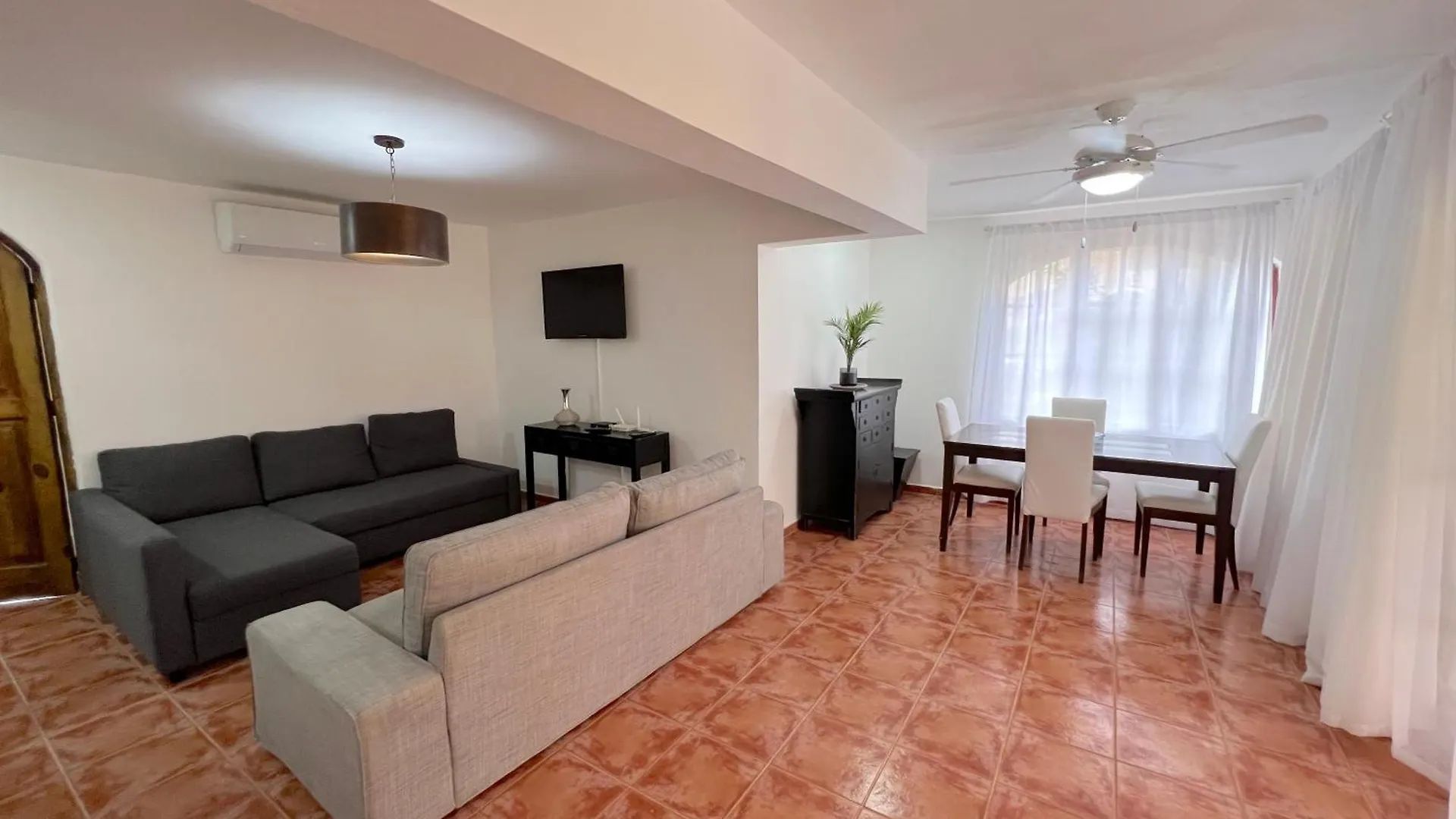 Caribbean Oasis - Villas And Apartments - Playa Los Corales Punta Cana Hotel