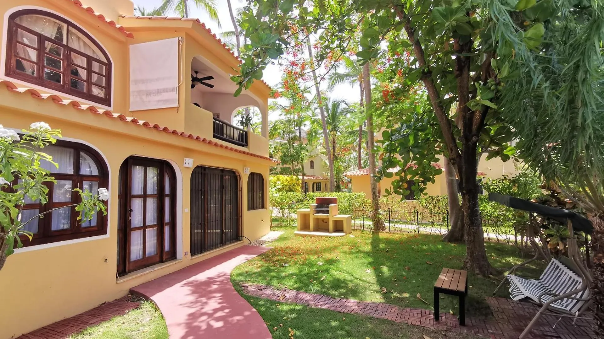 Caribbean Oasis - Villas And Apartments - Playa Los Corales Punta Cana Hotel